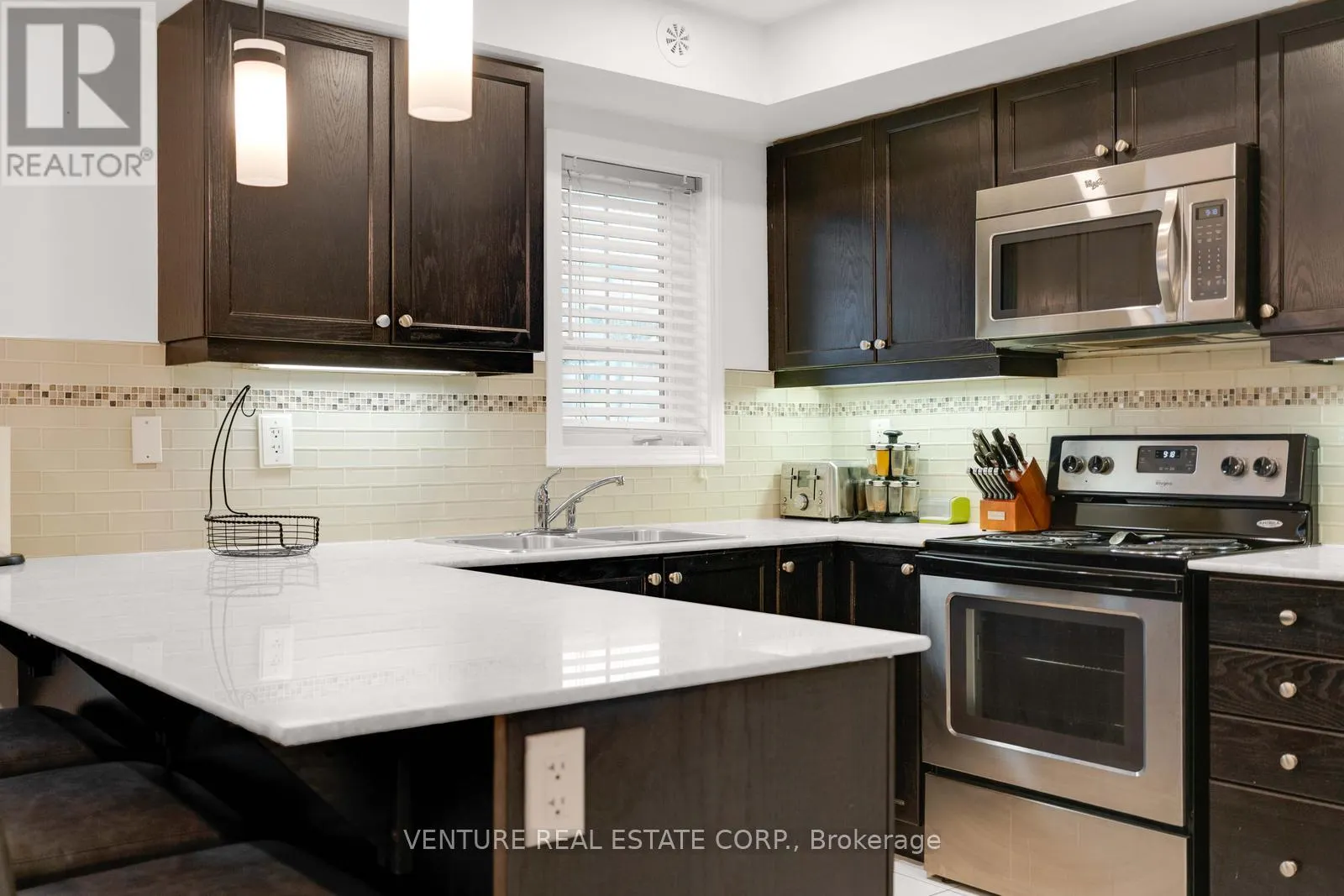 156 KINGSTON ROAD W