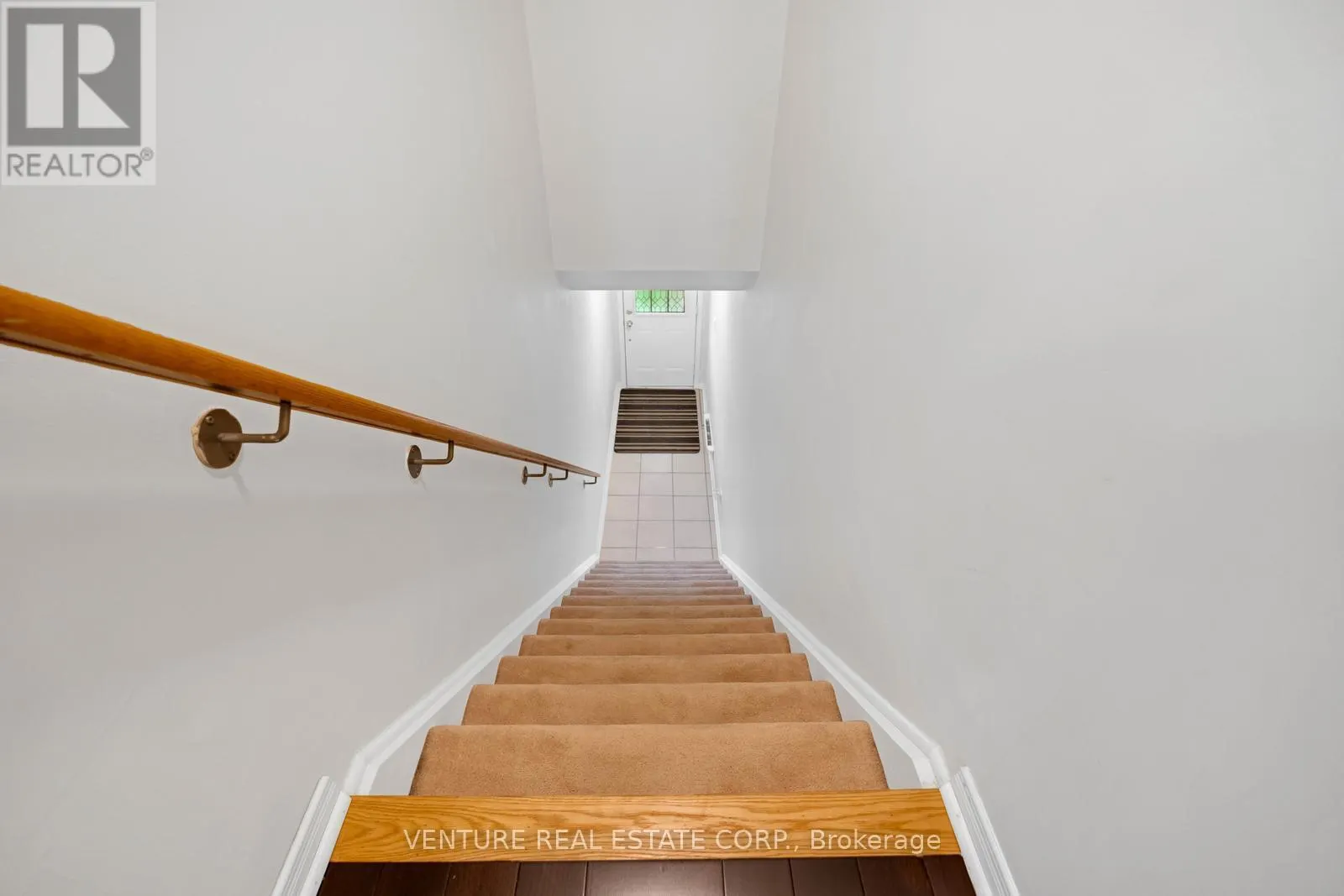 156 KINGSTON ROAD W