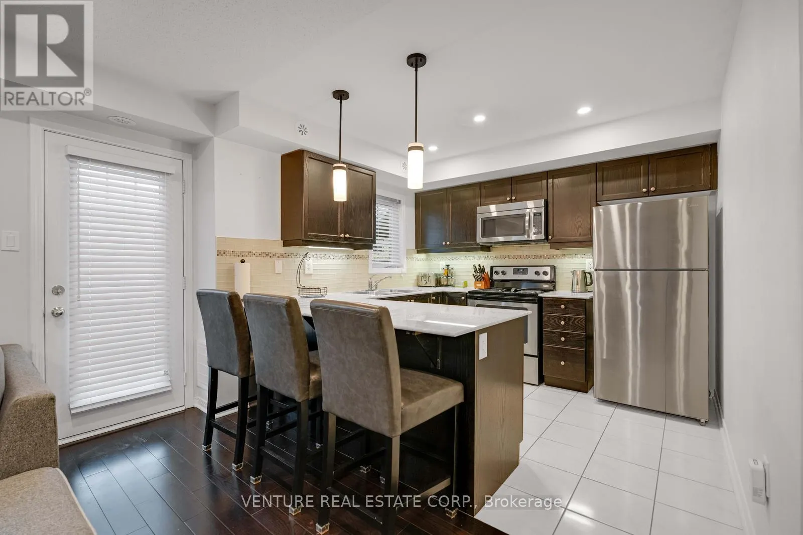 156 KINGSTON ROAD W