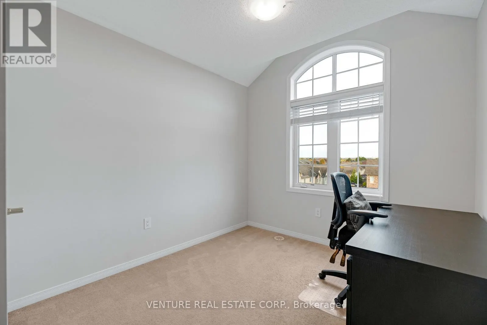 156 KINGSTON ROAD W
