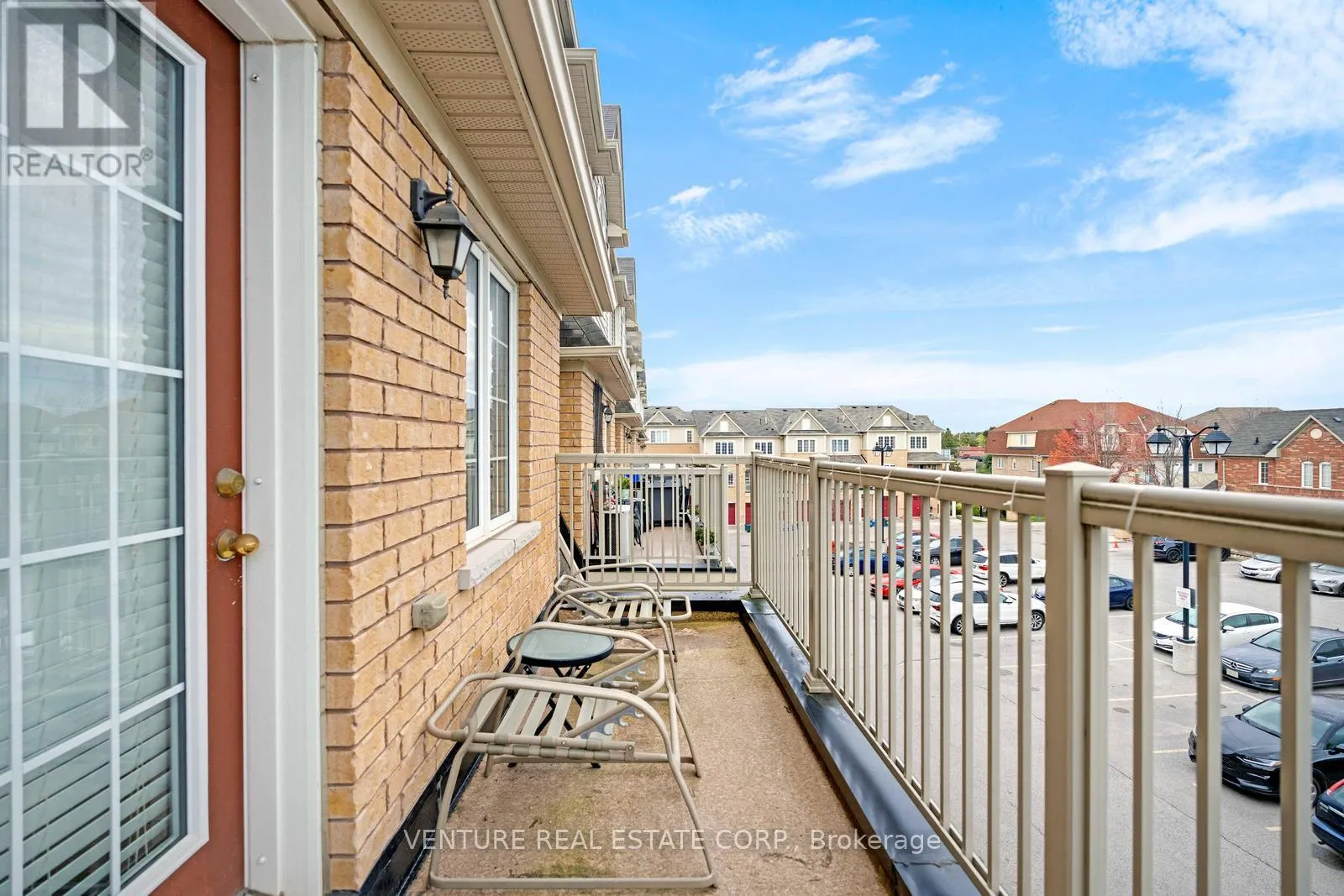 156 KINGSTON ROAD W