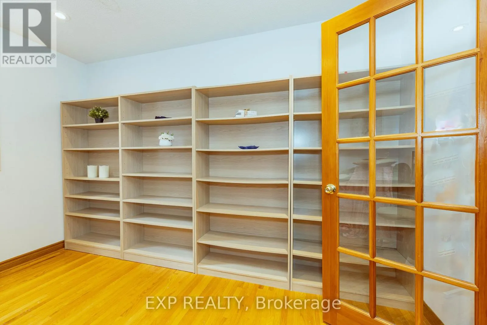 3 EMMELINE CRESCENT