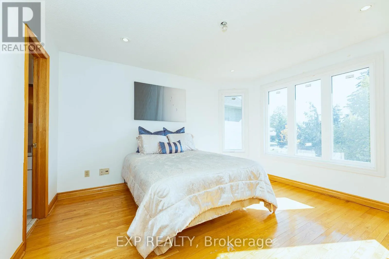 3 EMMELINE CRESCENT