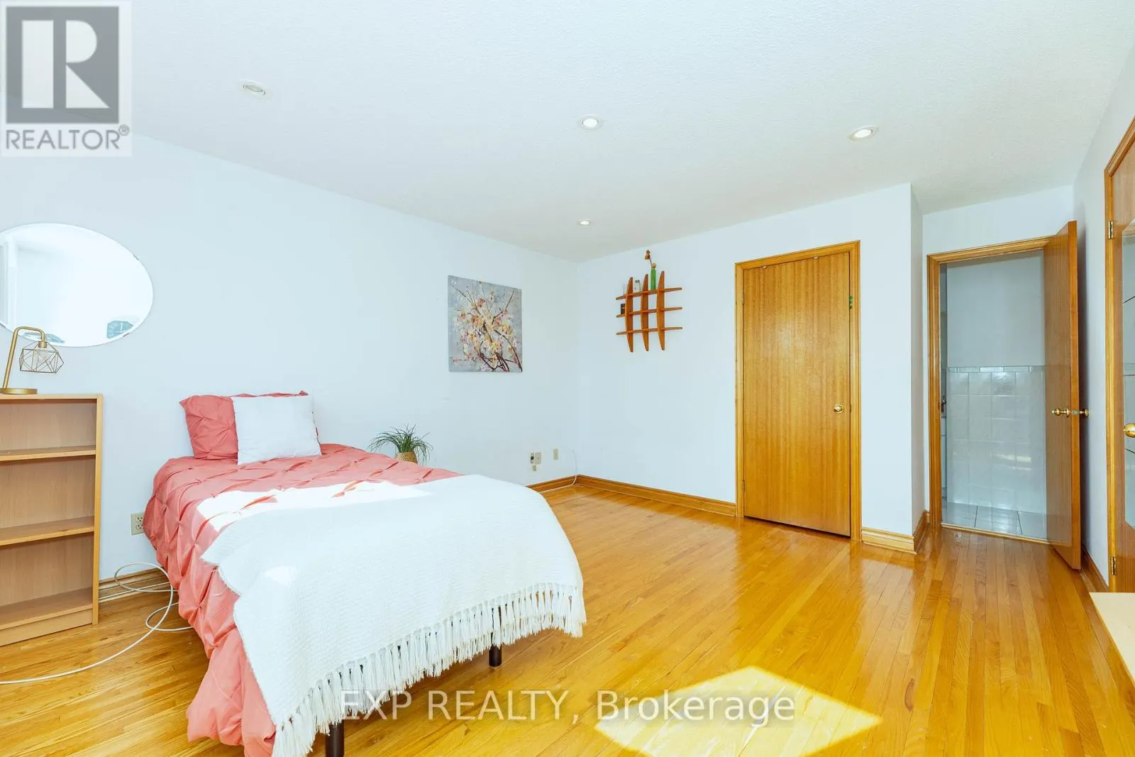 3 EMMELINE CRESCENT