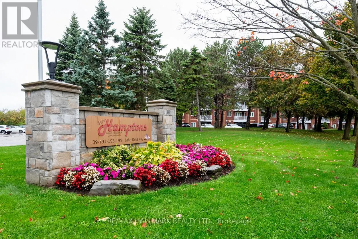 201 - 193 LAKE DRIVEWAY DRIVE W