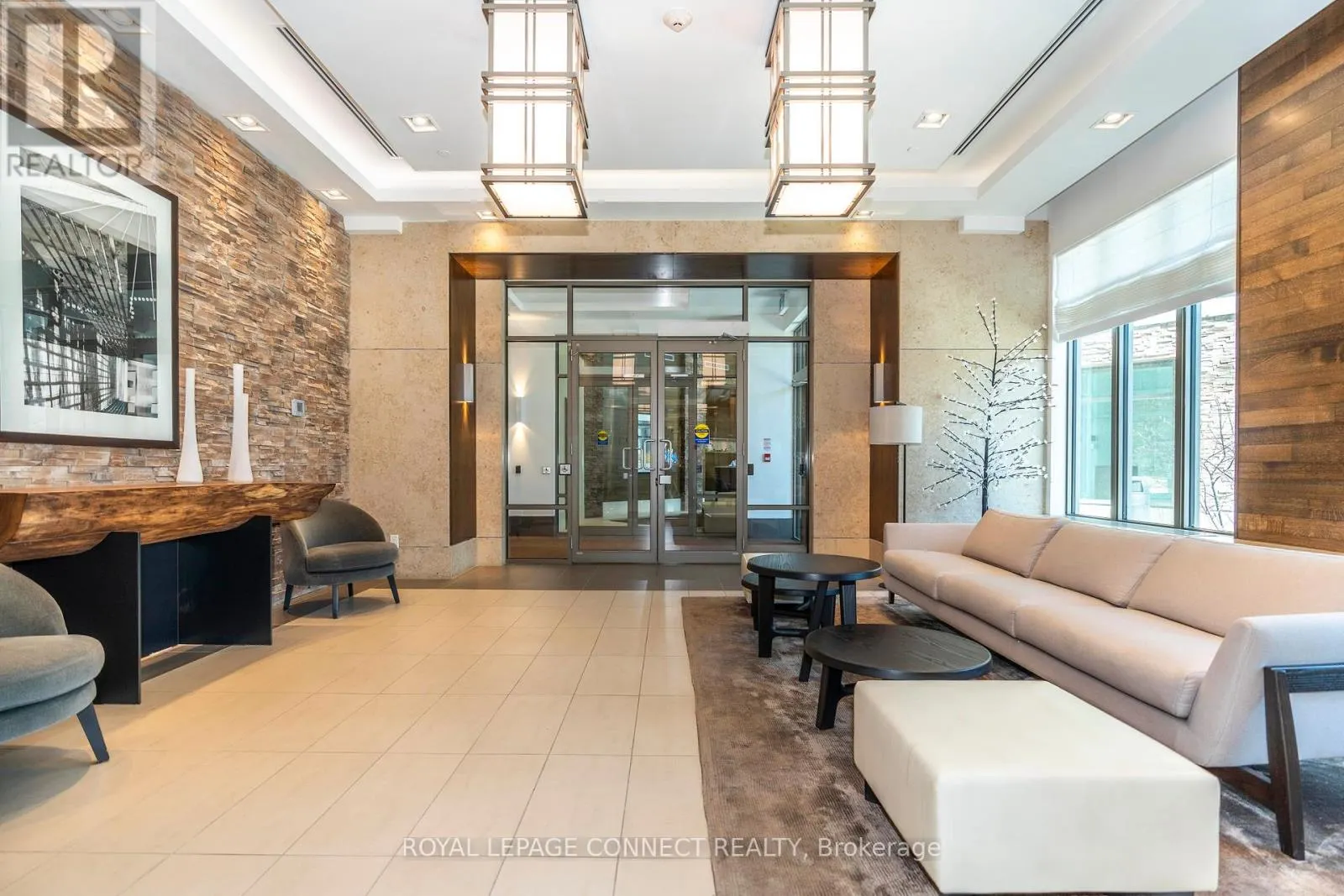 1204 - 1235 BAYLY STREET