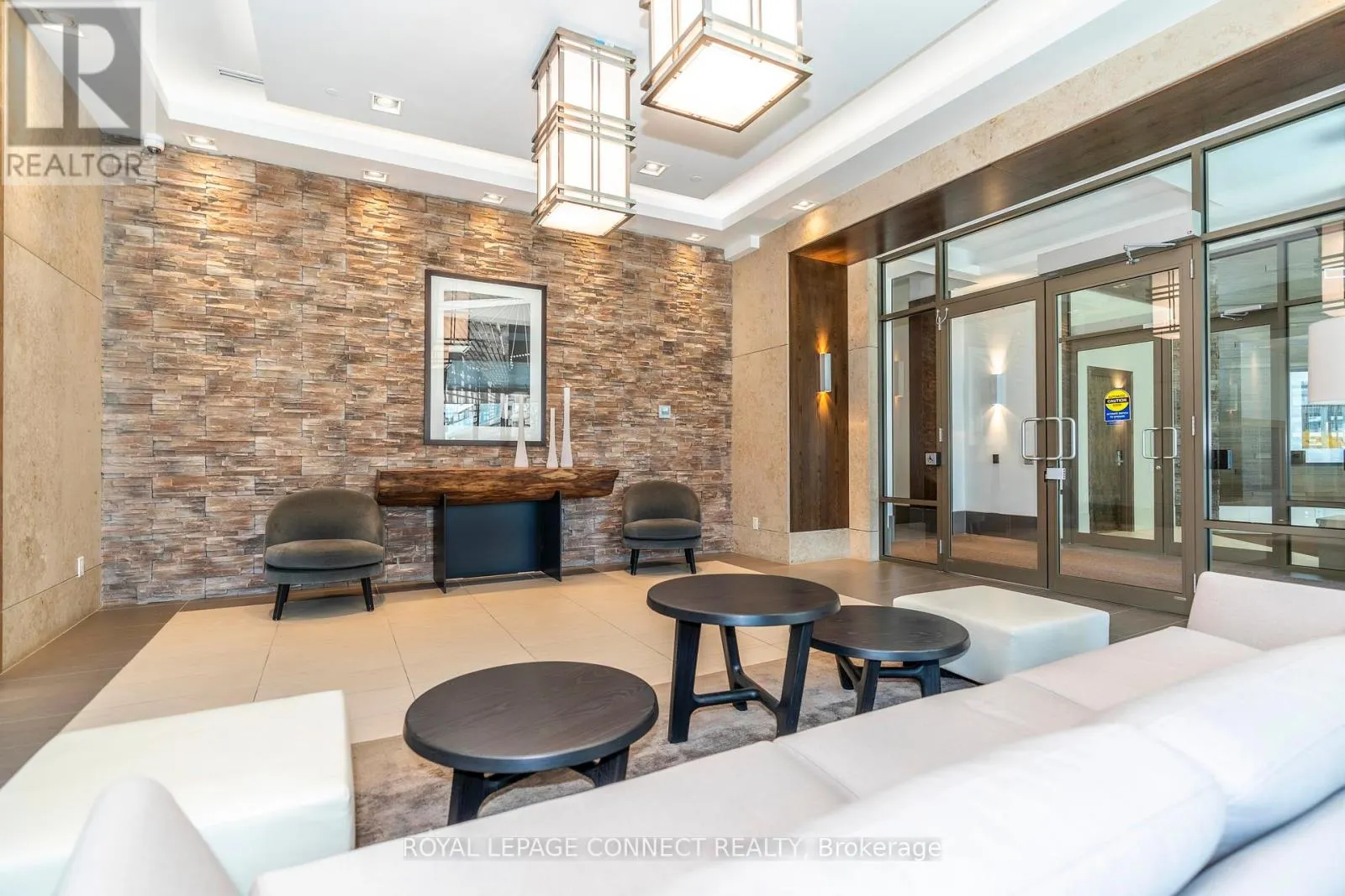 1204 - 1235 BAYLY STREET