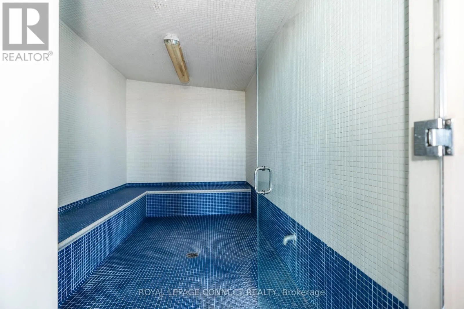 1204 - 1235 BAYLY STREET