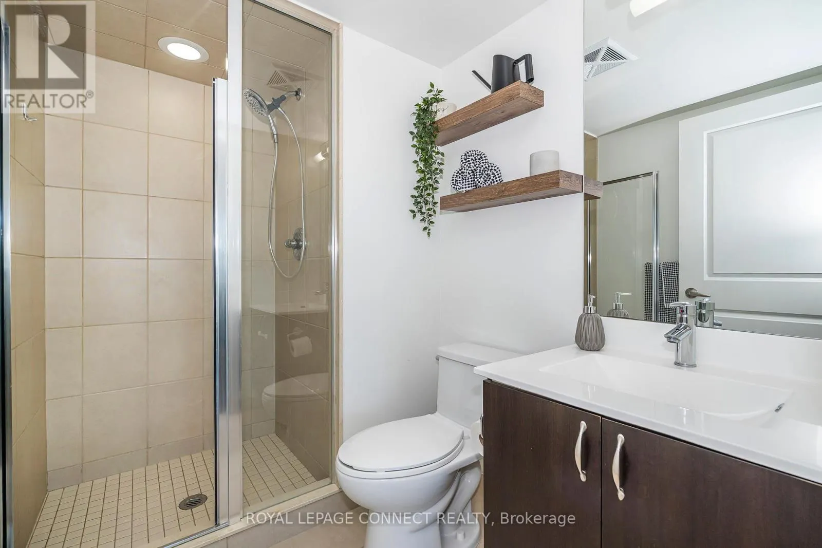 1204 - 1235 BAYLY STREET