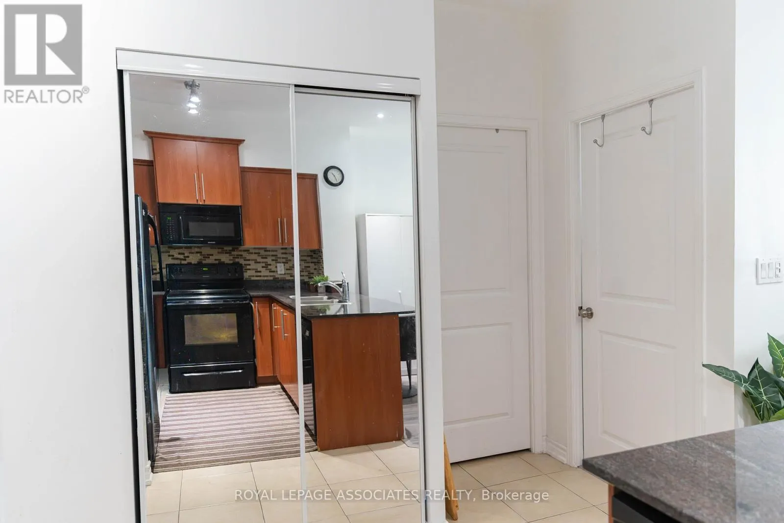1K - 6 ROSEBANK DRIVE
