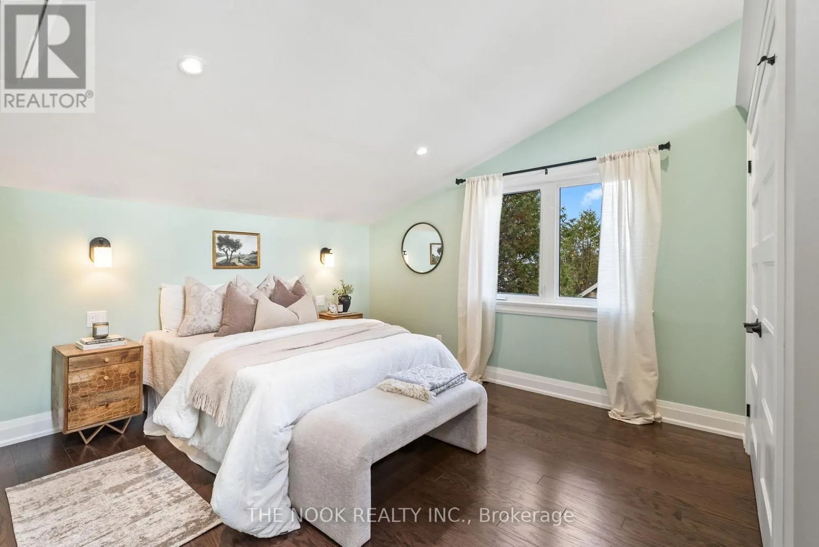 55 HONEY'S BEACH ROAD