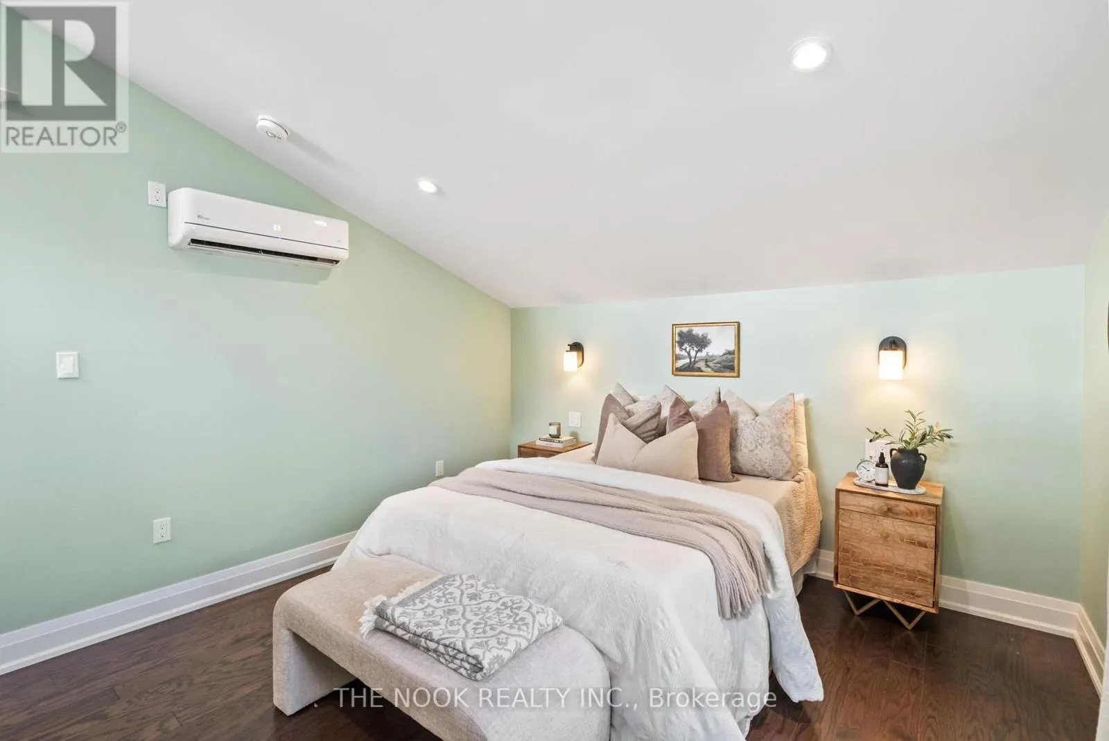 55 HONEY'S BEACH ROAD