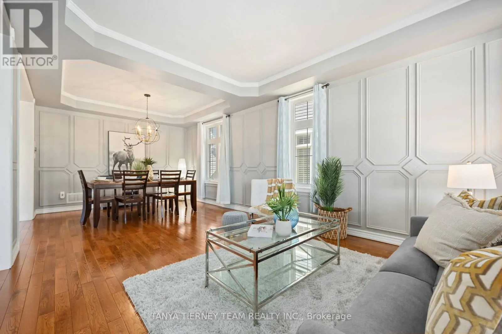 161 CARNWITH DRIVE W