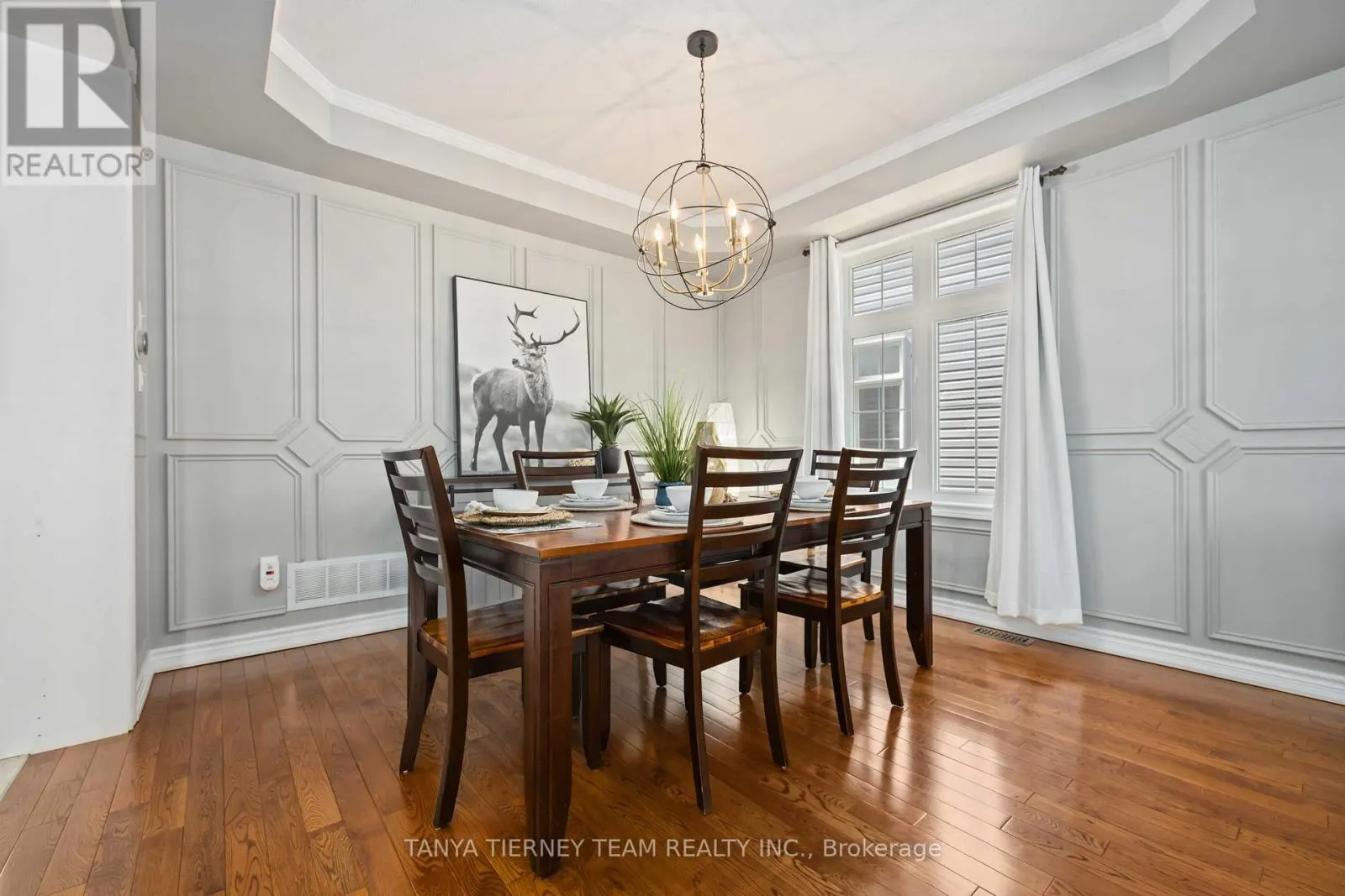 161 CARNWITH DRIVE W