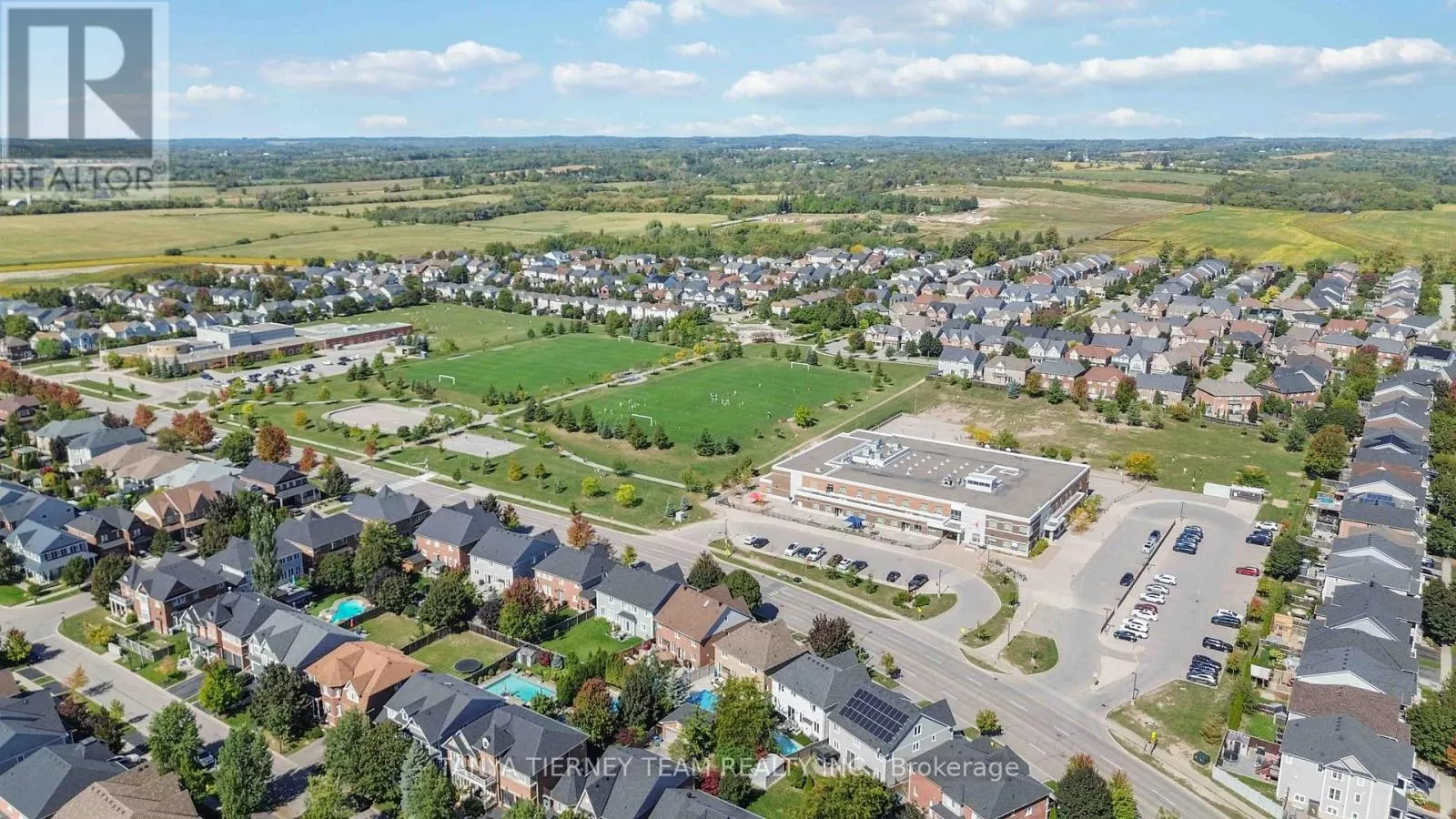 161 CARNWITH DRIVE W