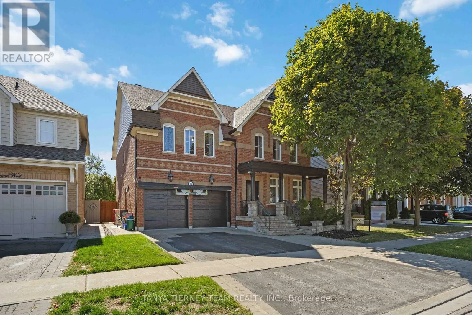 161 CARNWITH DRIVE W