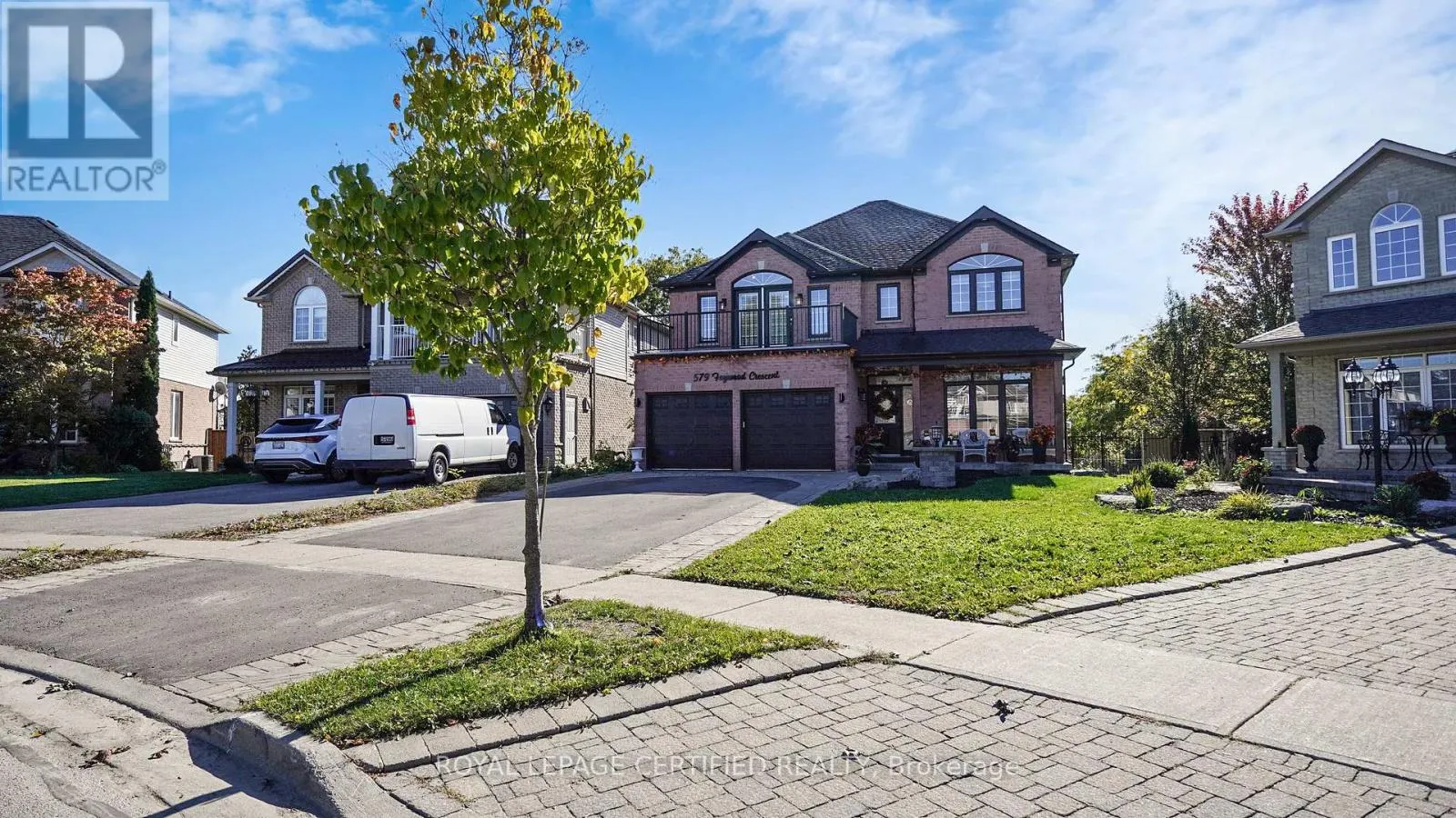 579 FAYWOOD CRESCENT