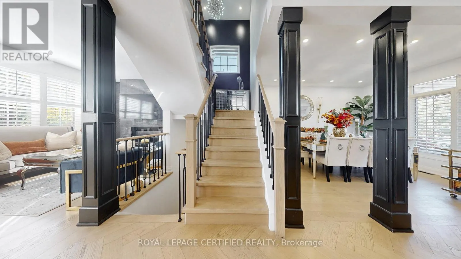 579 FAYWOOD CRESCENT