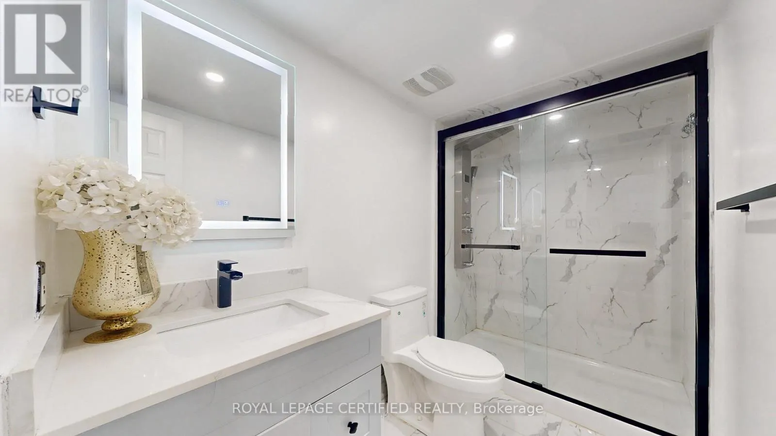 579 FAYWOOD CRESCENT