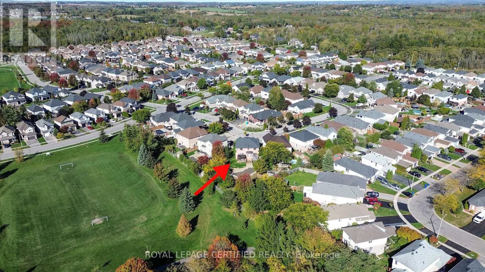 579 FAYWOOD CRESCENT