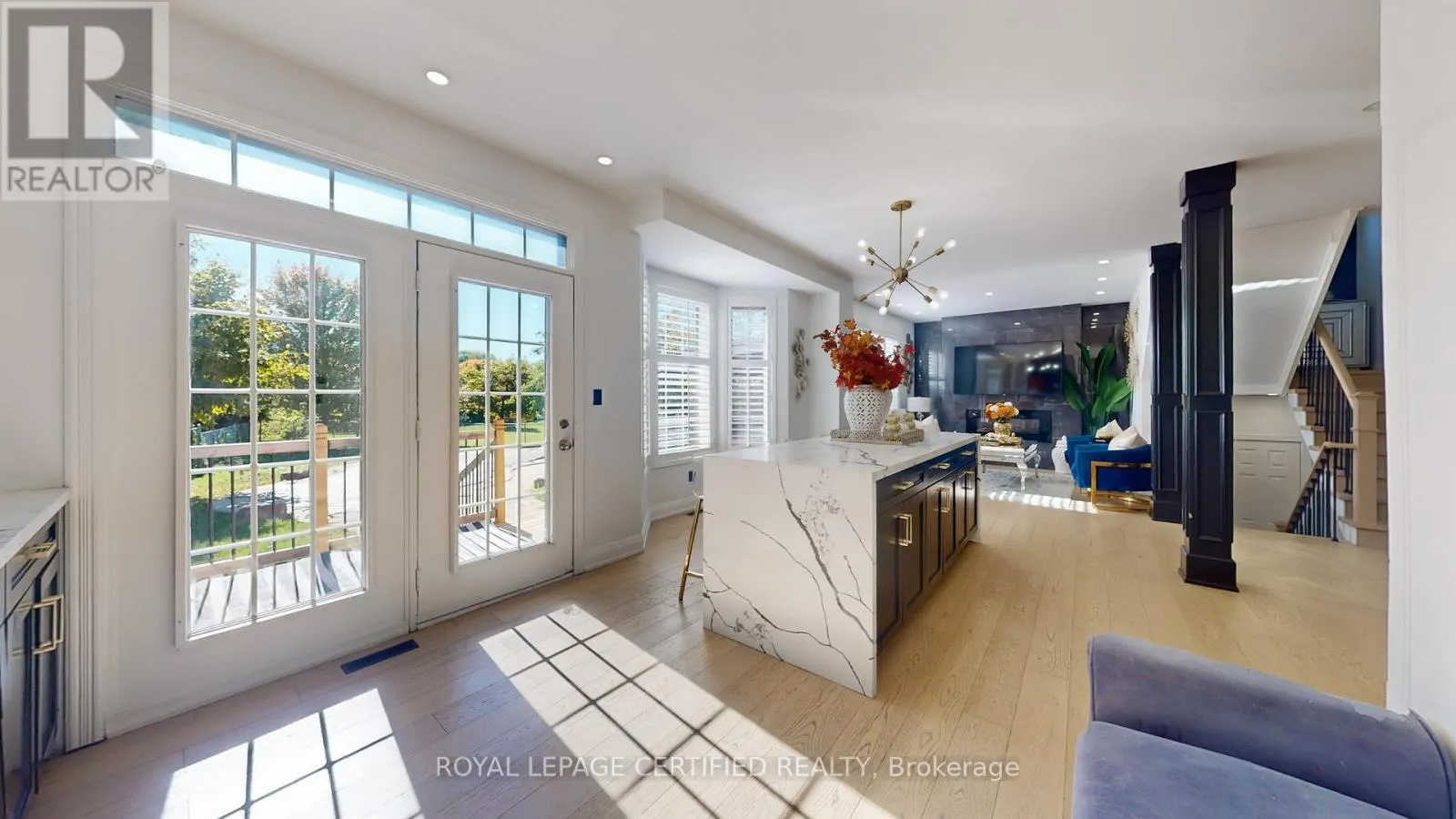 579 FAYWOOD CRESCENT