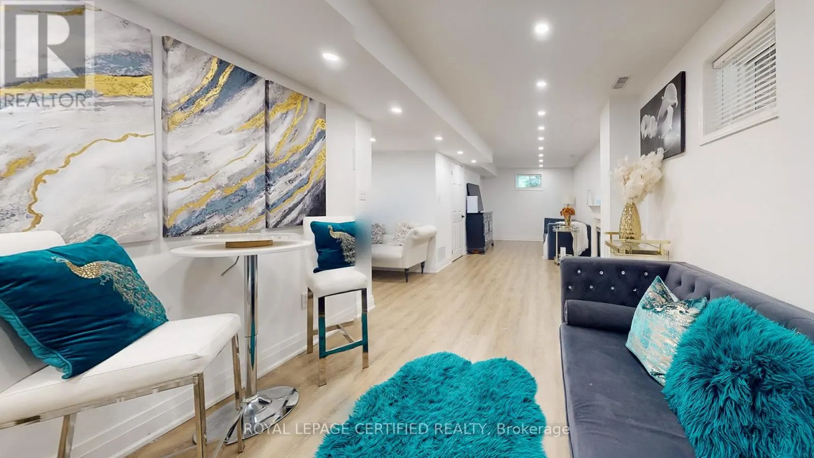 579 FAYWOOD CRESCENT