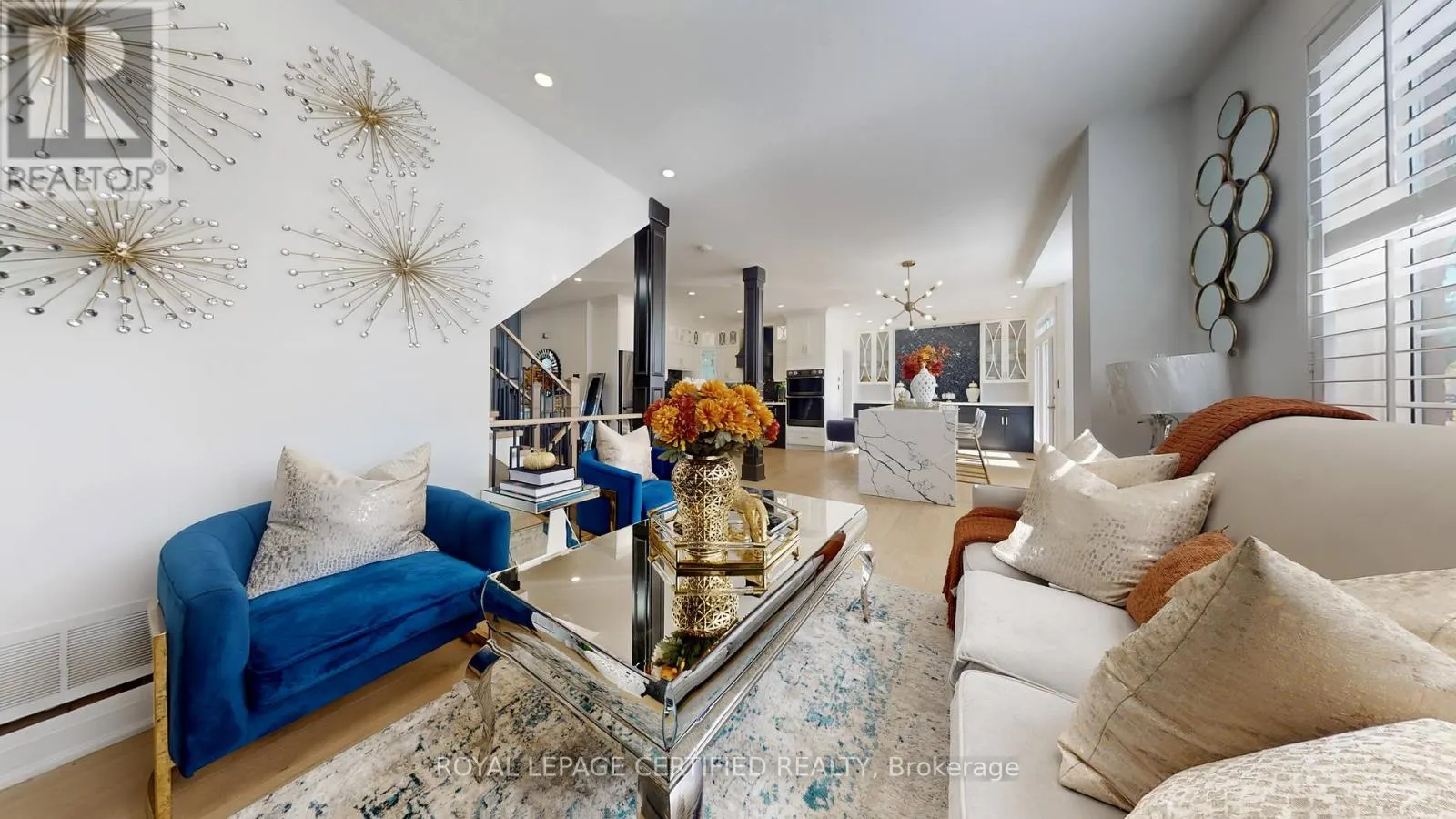 579 FAYWOOD CRESCENT