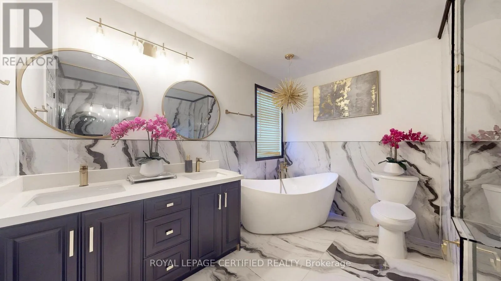 579 FAYWOOD CRESCENT