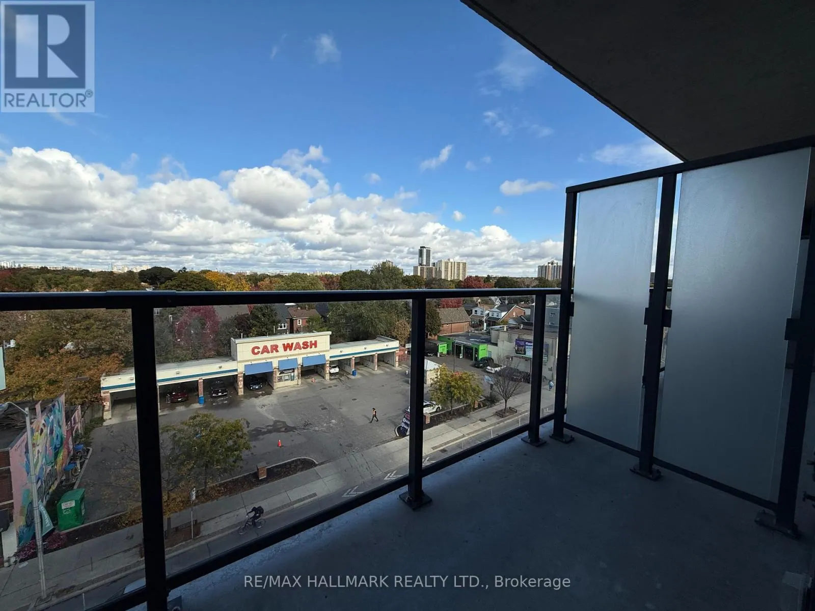 606 - 2369 DANFORTH AVENUE