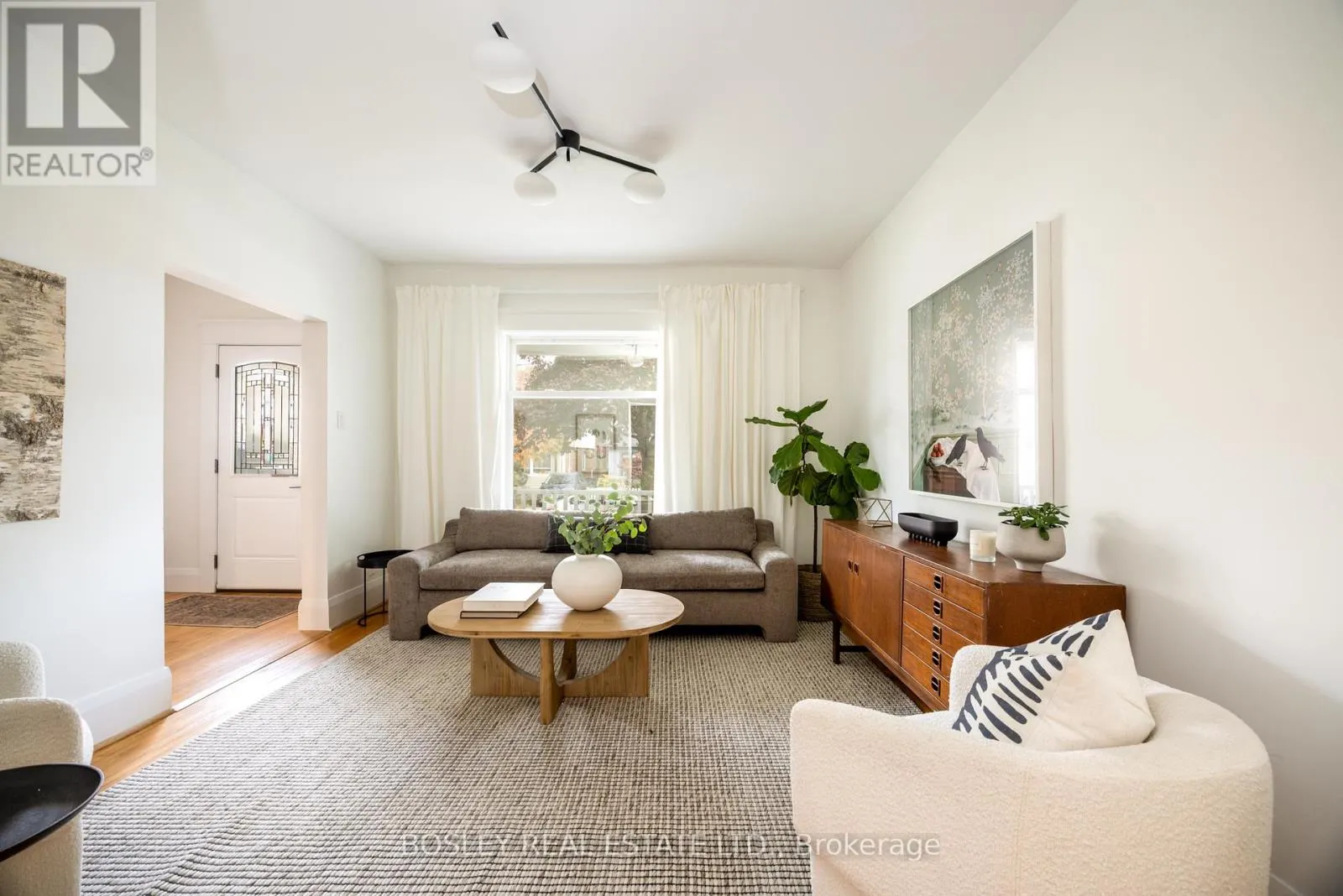 12 COLERIDGE AVENUE
