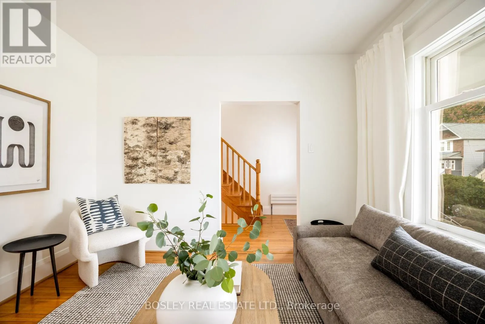 12 COLERIDGE AVENUE