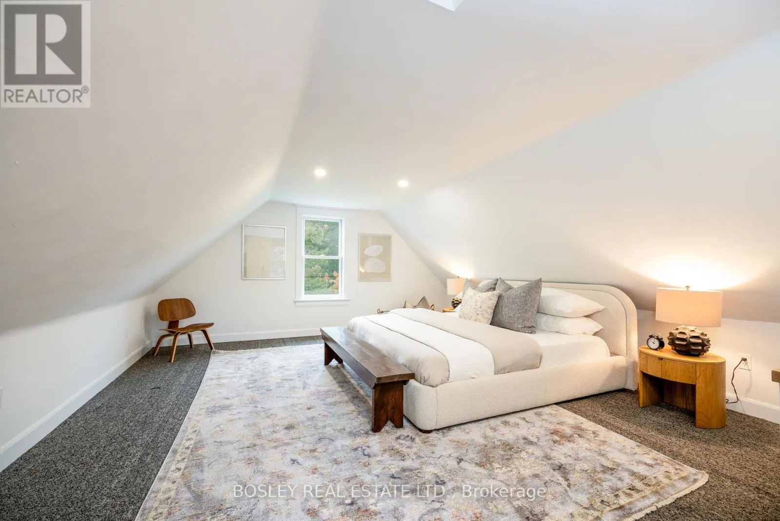 12 COLERIDGE AVENUE