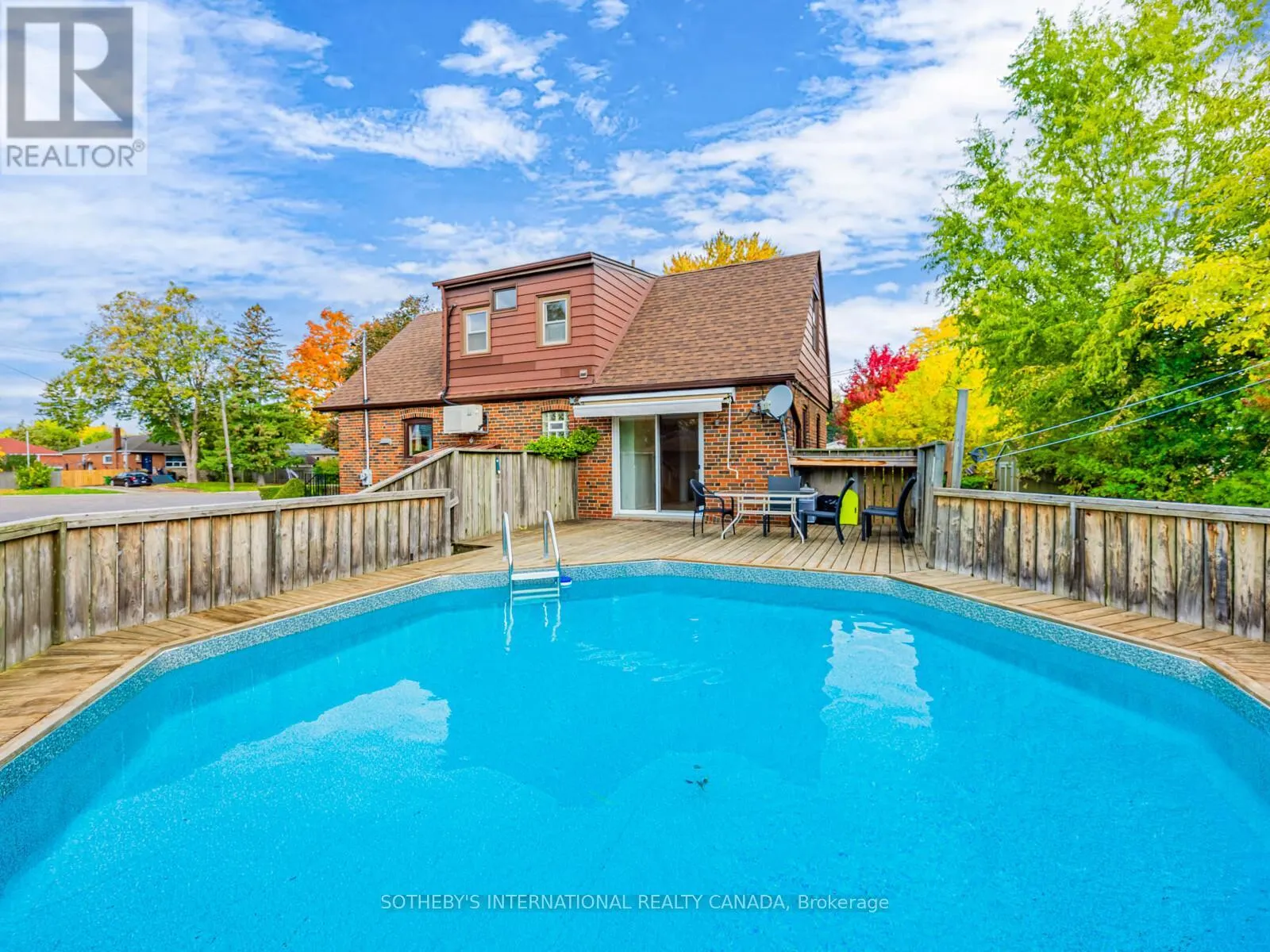 21 TRIPP CRESCENT
