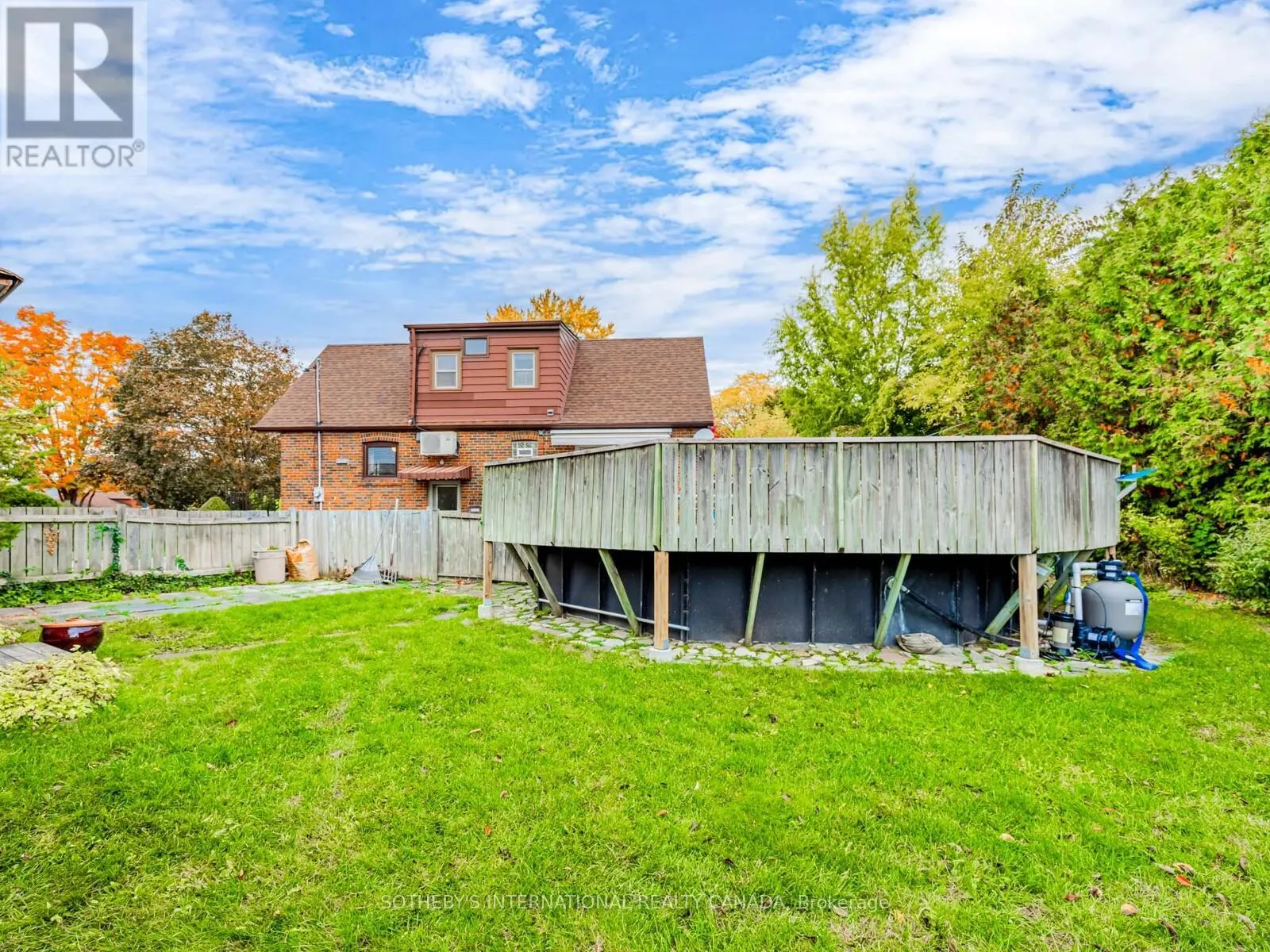 21 TRIPP CRESCENT