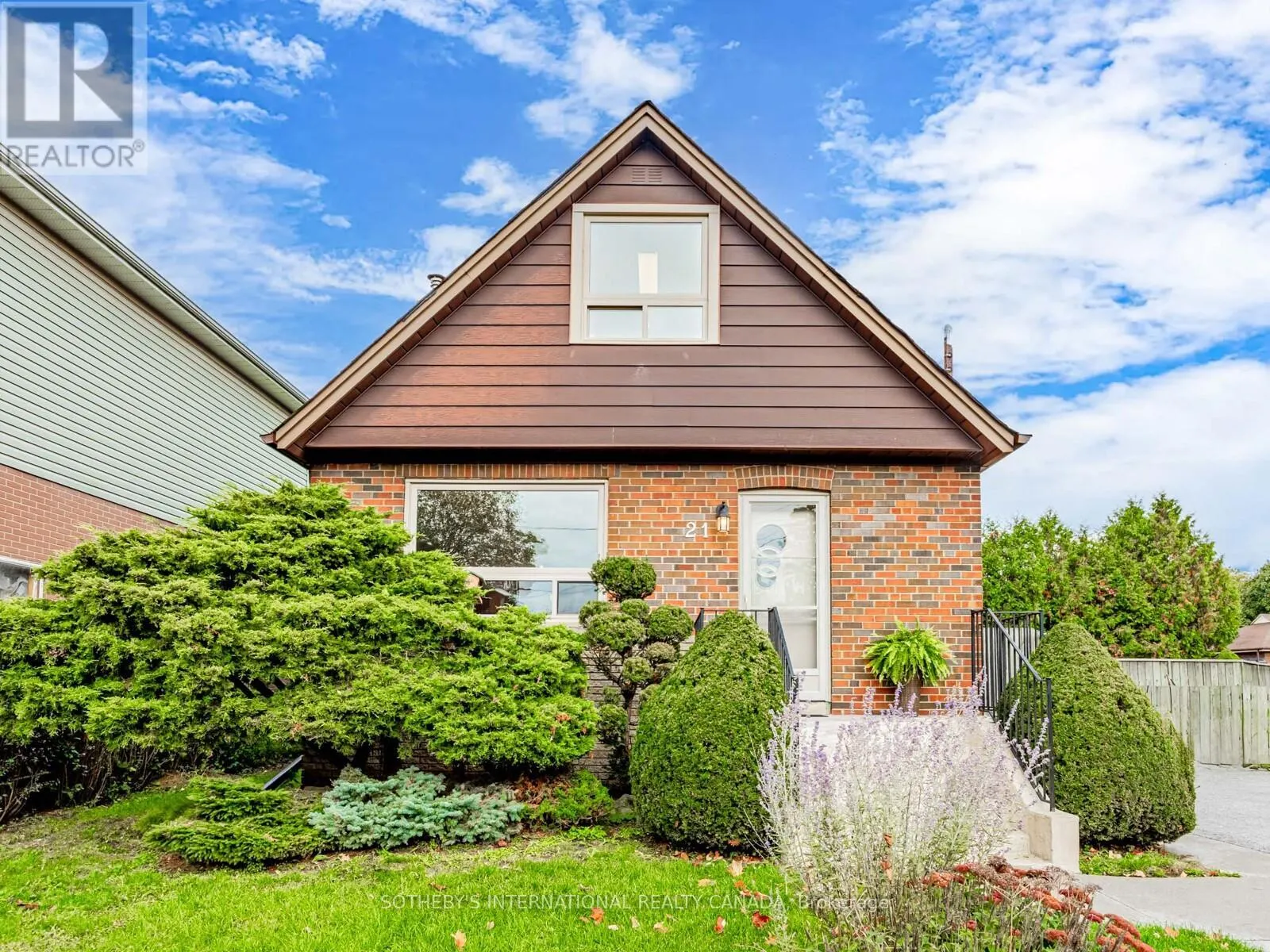 21 TRIPP CRESCENT