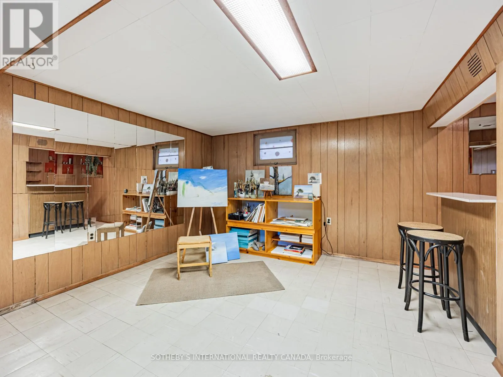 21 TRIPP CRESCENT