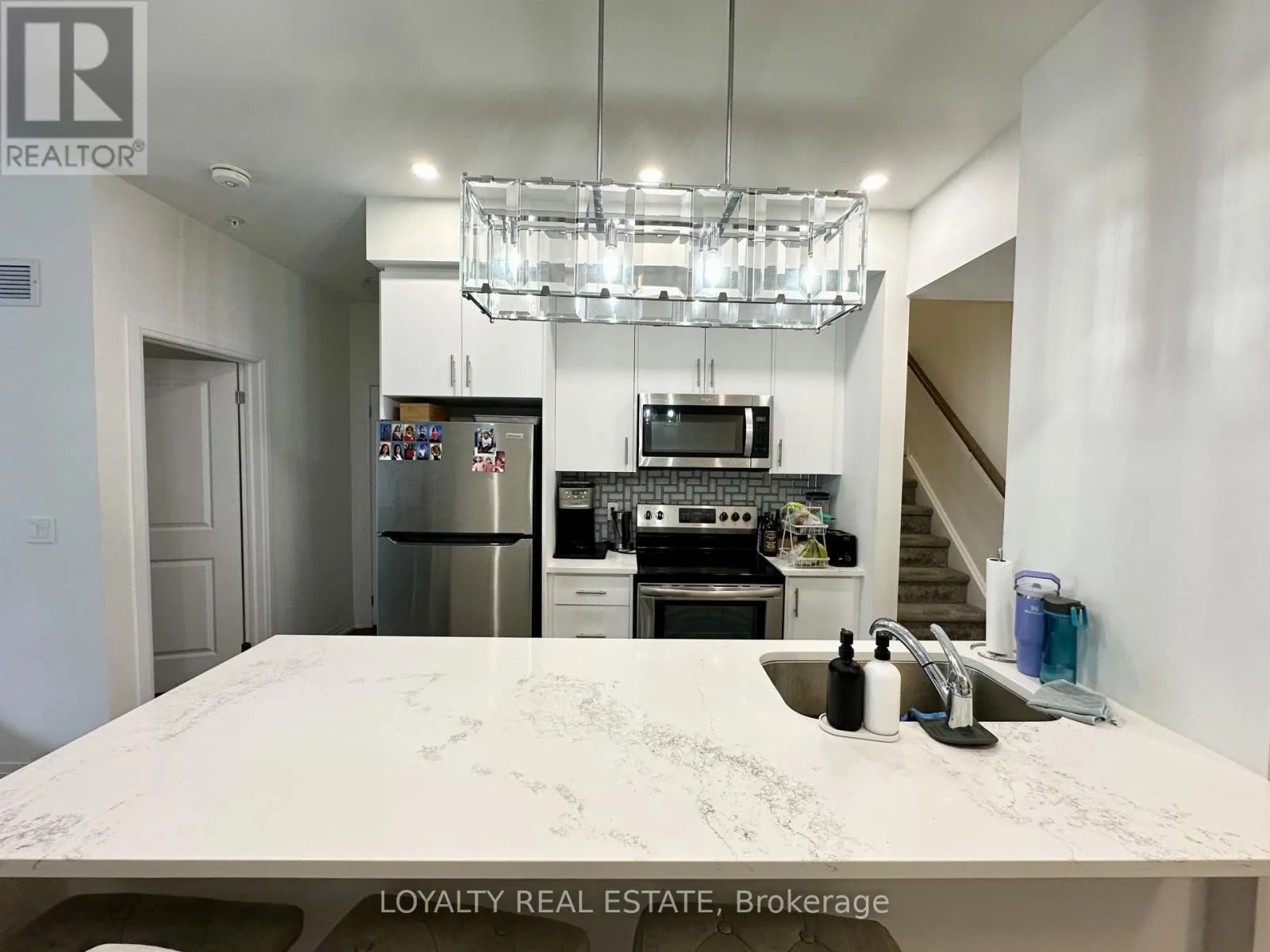 311 - 2635 WILLIAM JACKSON DRIVE