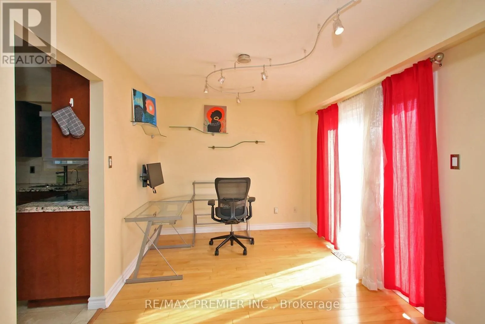 600 STONEBRIDGE LANE