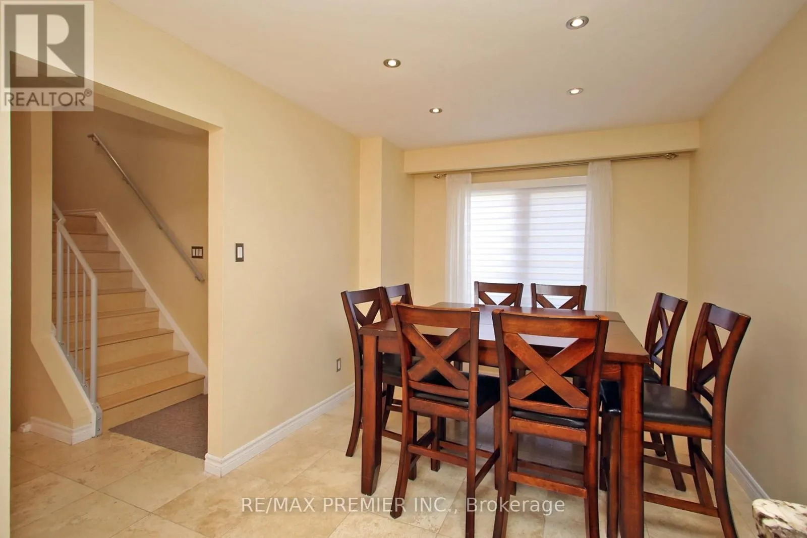 600 STONEBRIDGE LANE