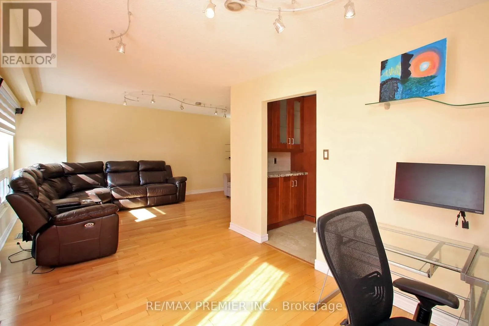 600 STONEBRIDGE LANE