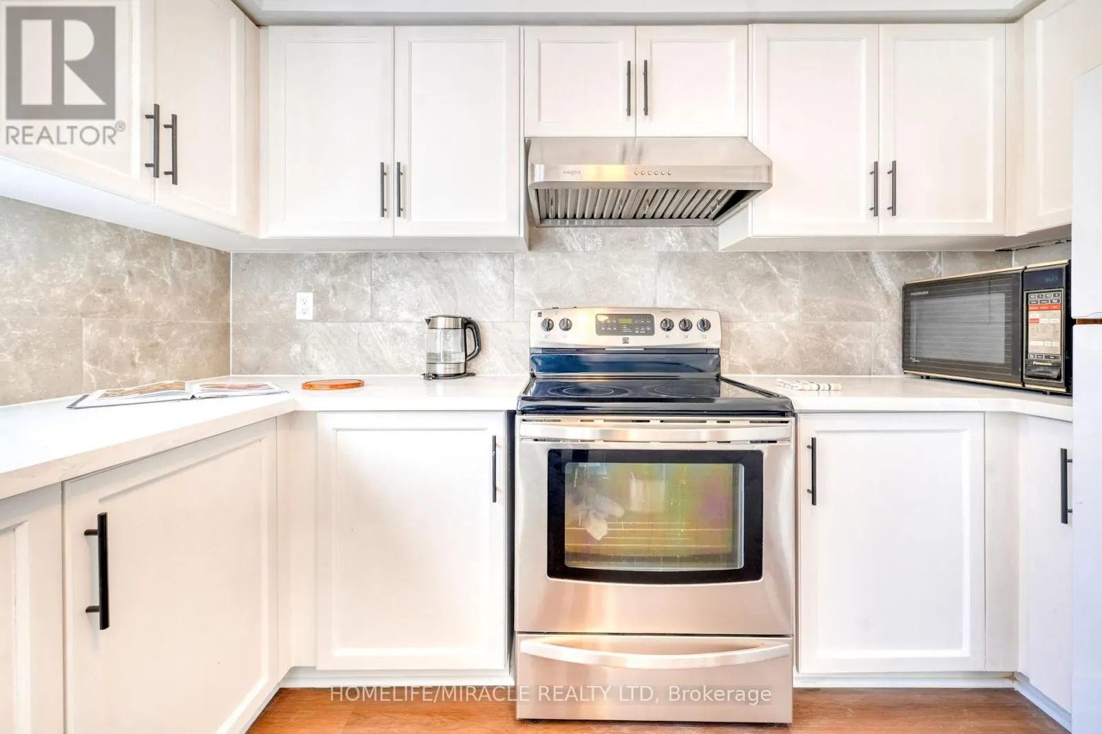 38 FALSTAFF CRESCENT