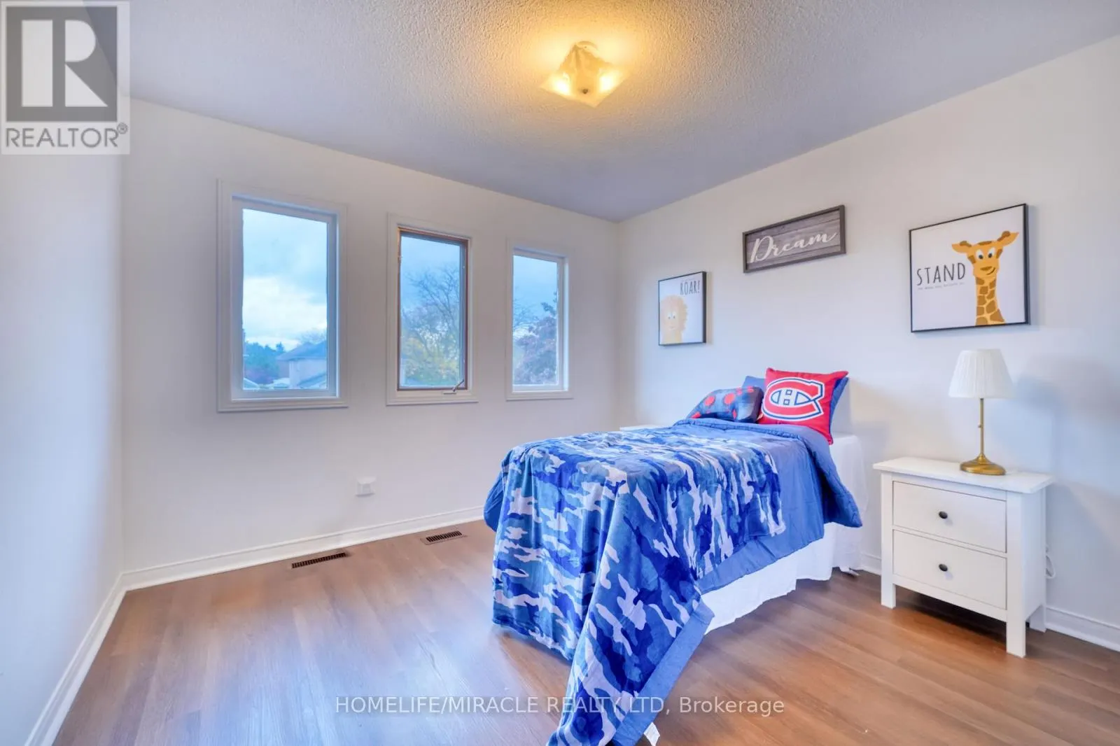 38 FALSTAFF CRESCENT