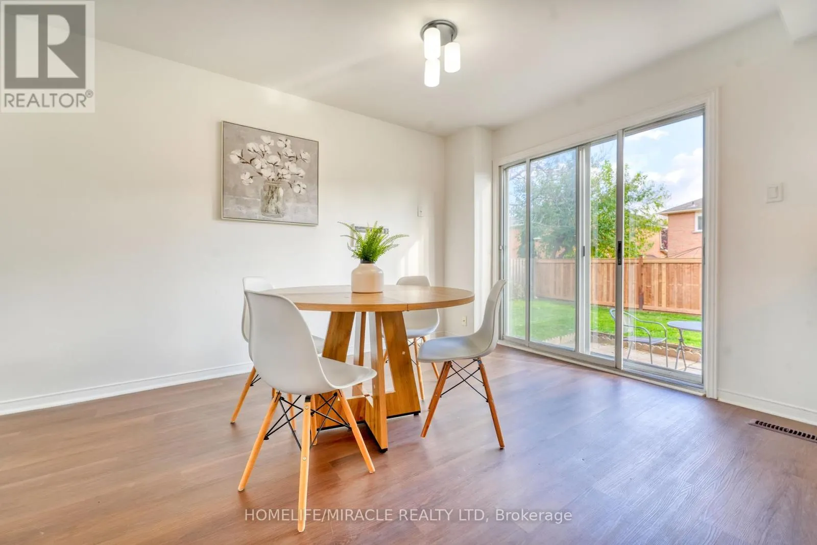 38 FALSTAFF CRESCENT