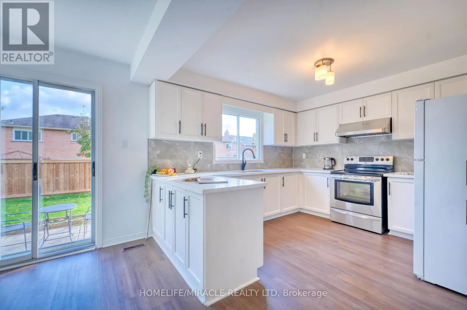 38 FALSTAFF CRESCENT