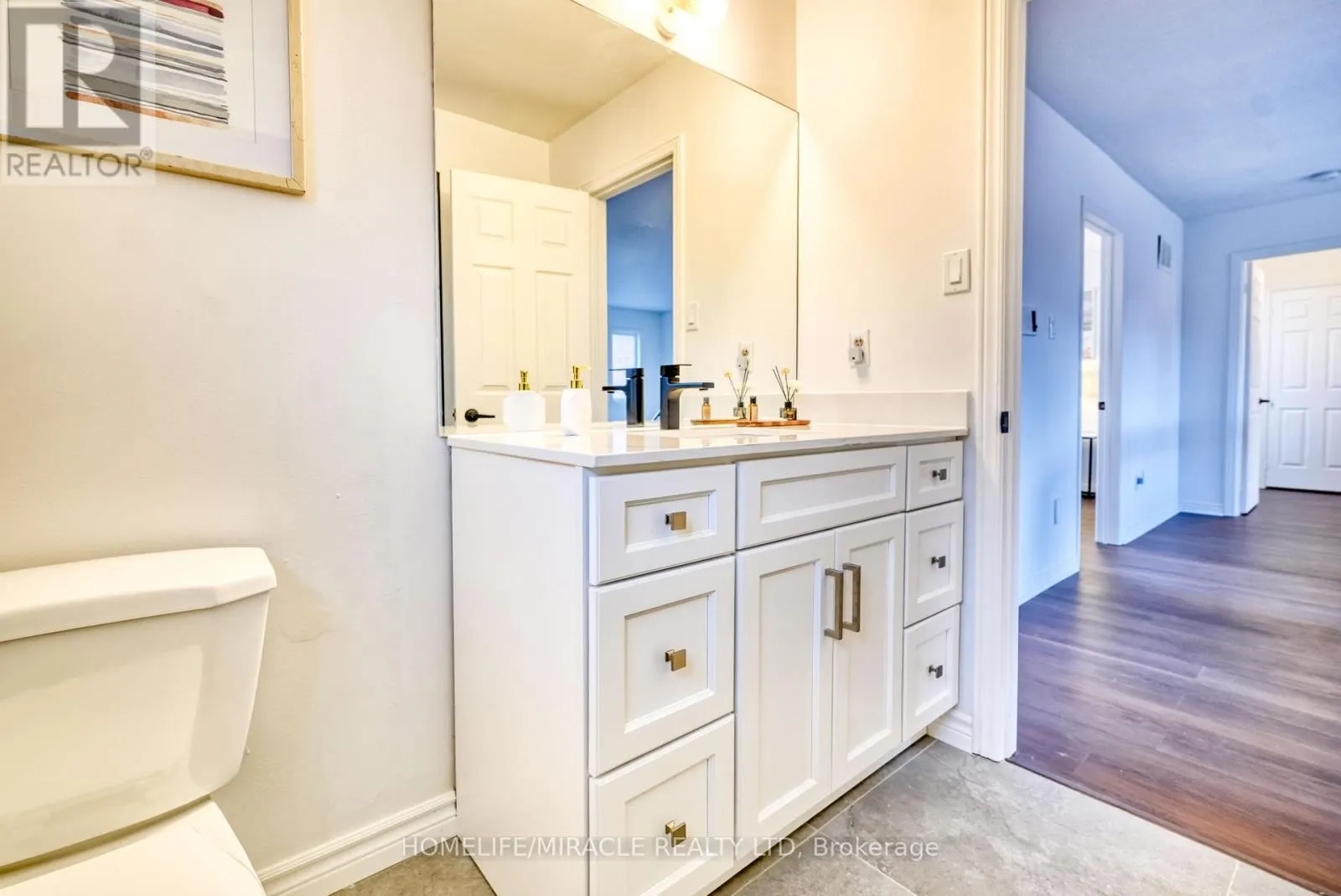 38 FALSTAFF CRESCENT