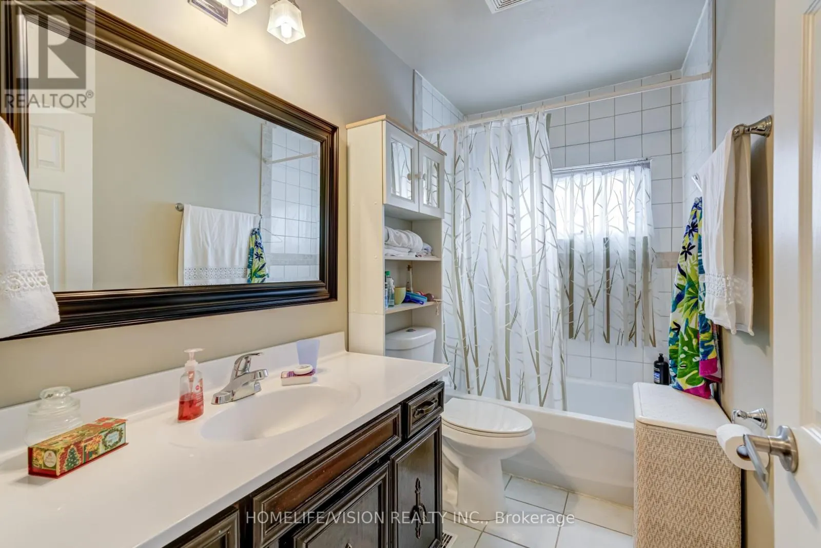 103 GLADSTONE AVENUE