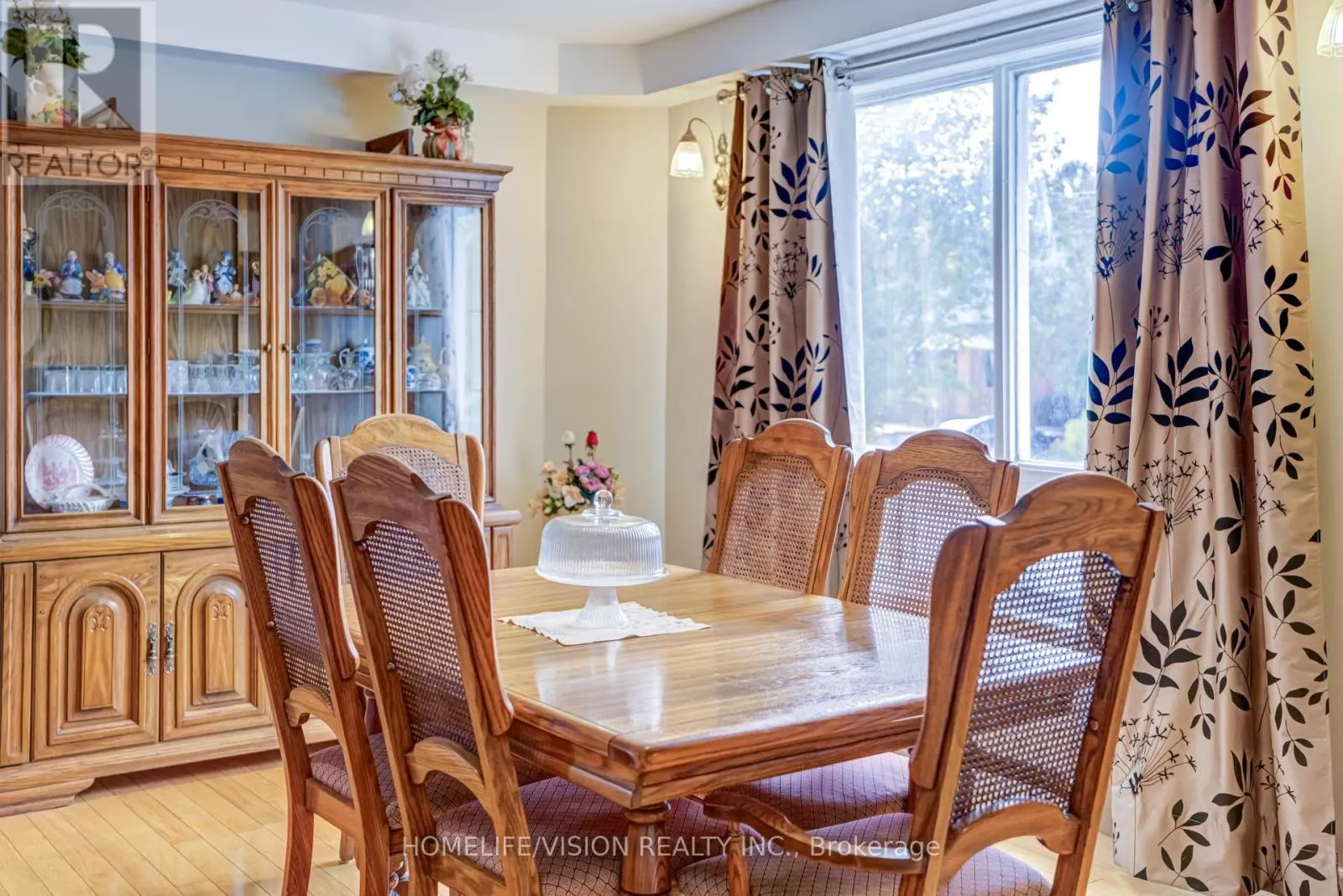 103 GLADSTONE AVENUE