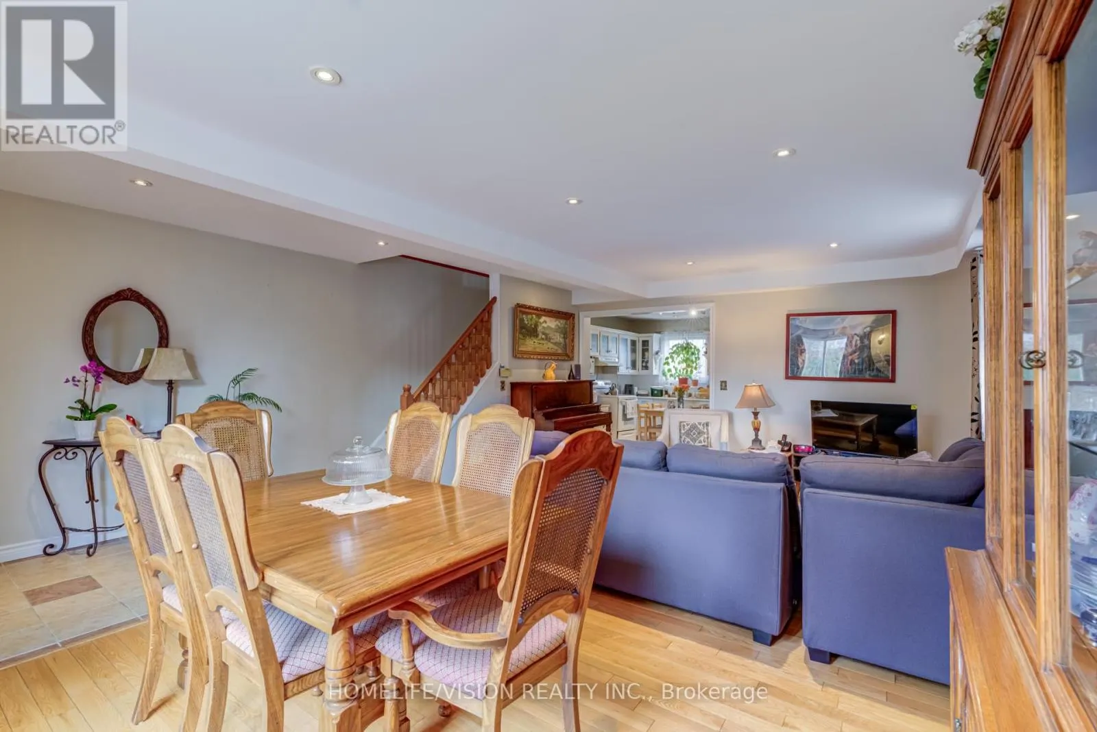 103 GLADSTONE AVENUE