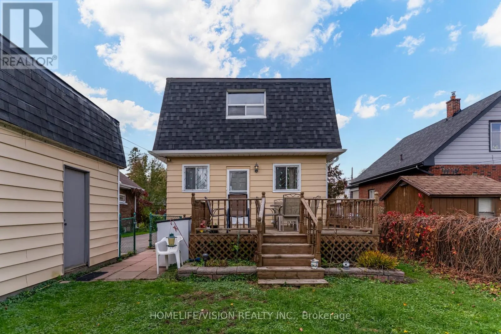 103 GLADSTONE AVENUE