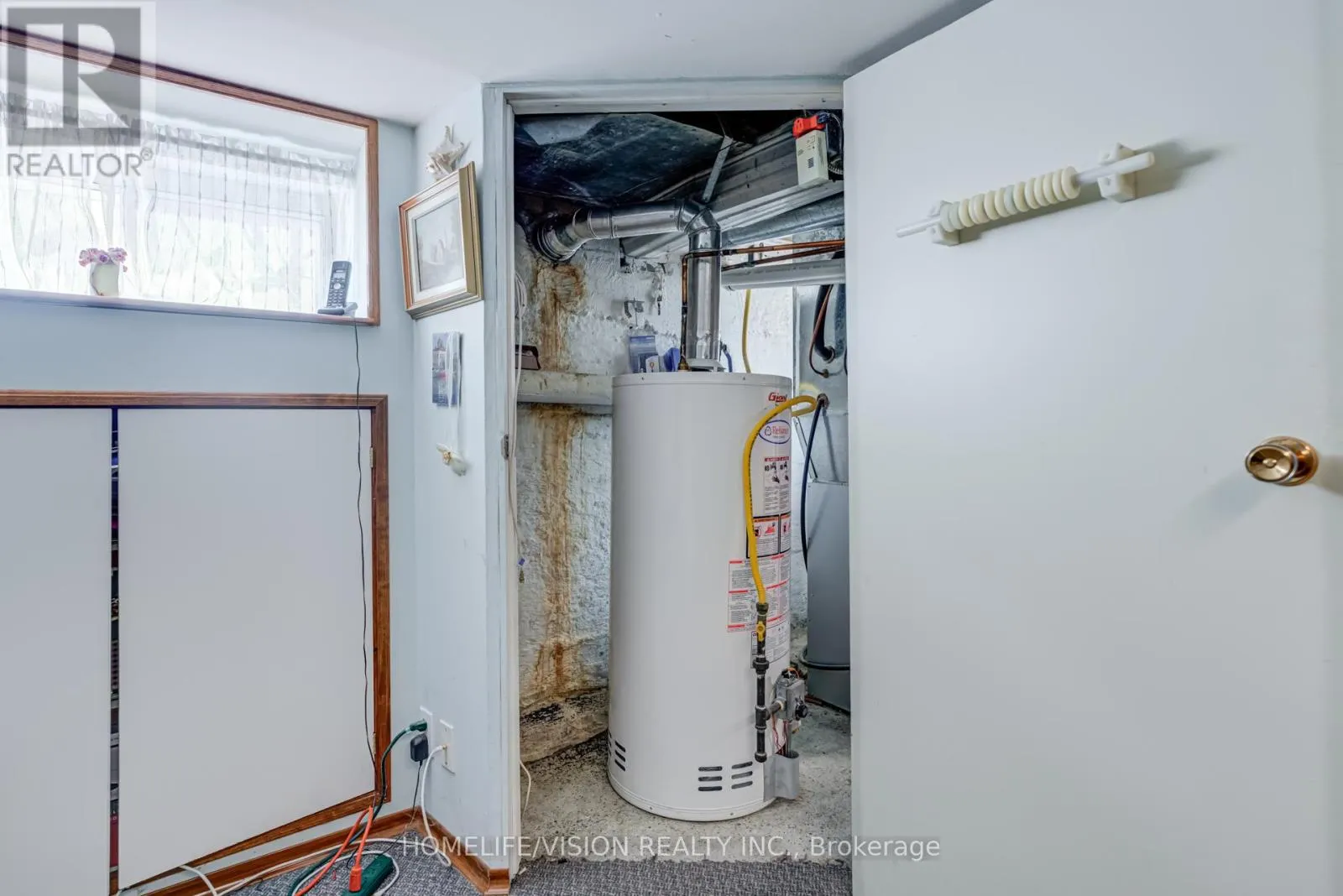 103 GLADSTONE AVENUE